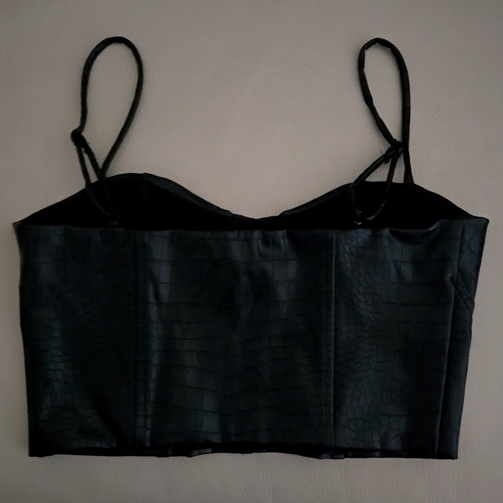 NWOT Express Body Contour Faux Croc Leather Stretch Crop Top - Picture 5 of 6
